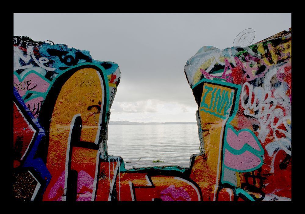 Graffiti To The Bay Albany Consignment Photography Art | Xan Blood Walker Fine Art Photography