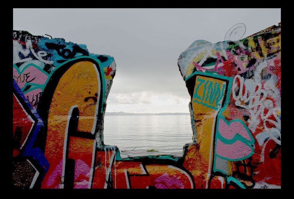 Graffiti To The Bay Albany Consignment Photography Art | Xan Blood Walker Fine Art Photography