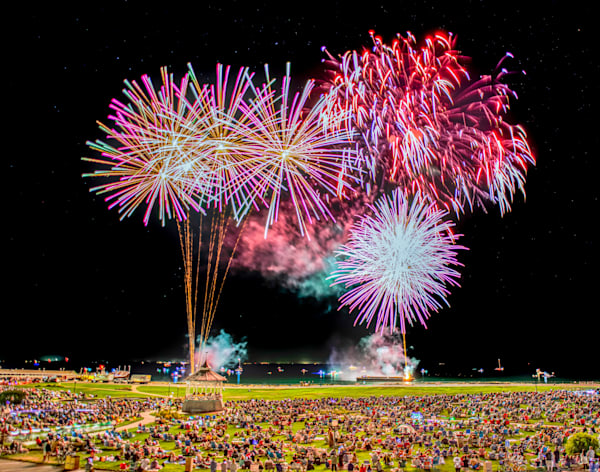 Ob Fireworks 2022 #2 Art | Michael Blanchard Inspirational Photography - Crossroads Gallery