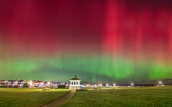 Ocean Park Northern Lights 2024 Art | Michael Blanchard Inspirational Photography - Crossroads Gallery
