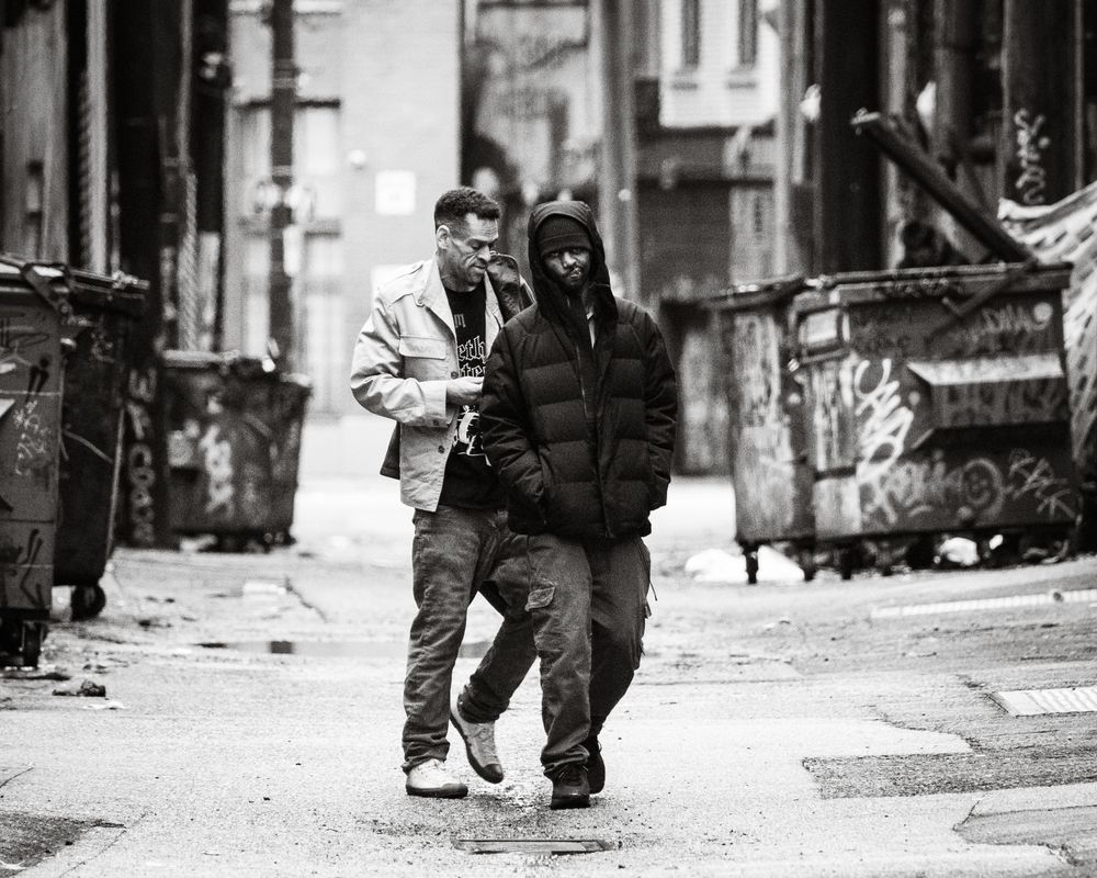 Alley Journeys – Black and White Street Portrait | Luis R.R. Siqueira