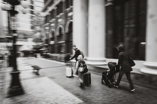 Departures – Poetic Street Photography in Black and White | Luis R.R. Siqueira