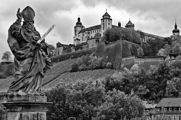 Timeless Architecture Echoes of the Past & Present