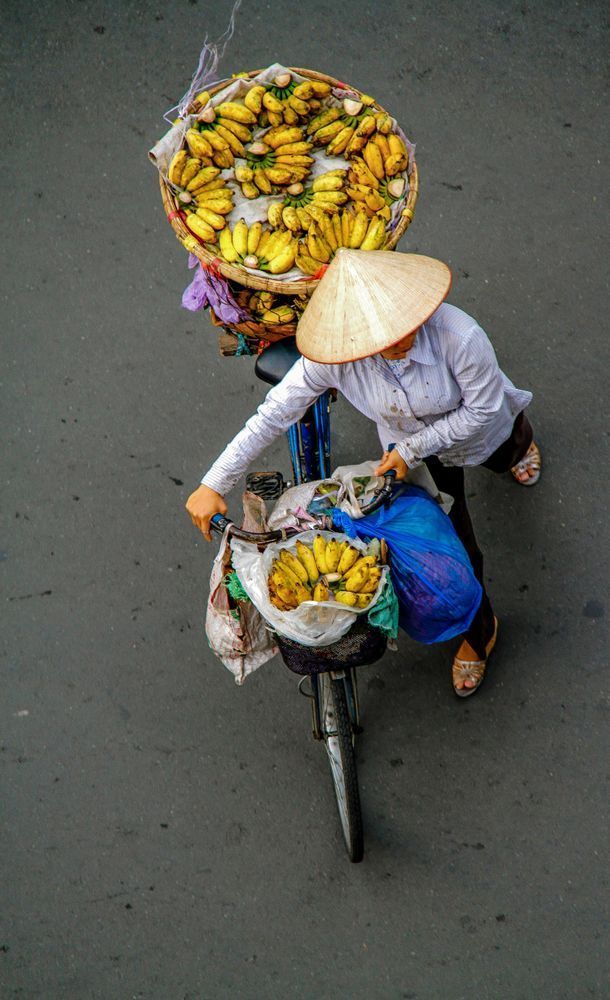 Vietnam   Off To The Markets Photography Art | Images by Simon