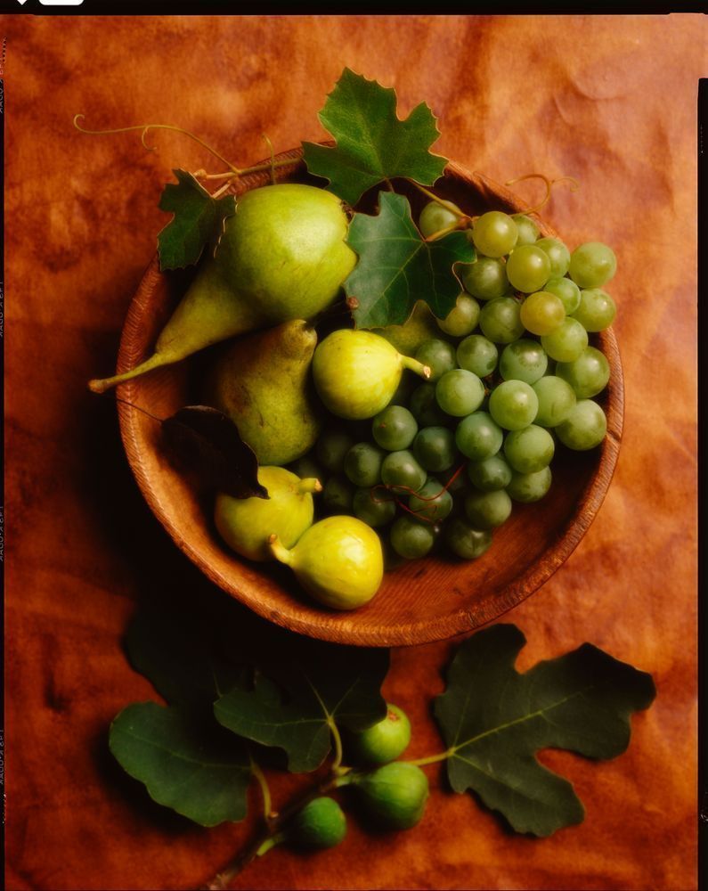 Grapes In Bow A L Copy Photography Art | LAM Images