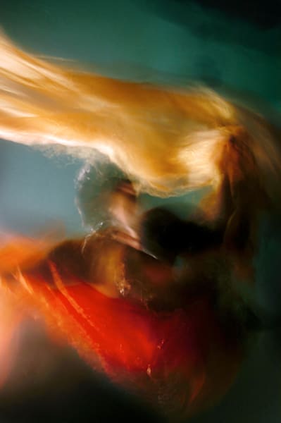 Transform your space with Drapeau's breathtaking combination of modern art and timeless mystique! Drapeau brings life to any home