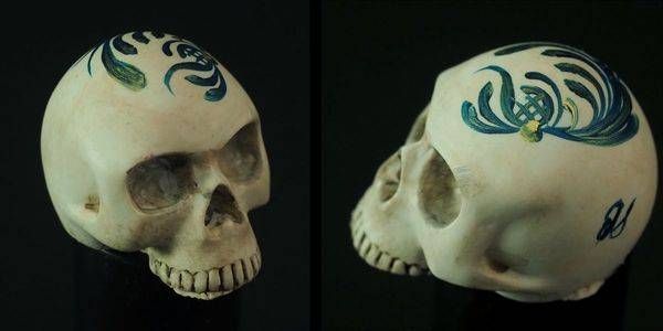 Mini Skull with Rosemaling 05