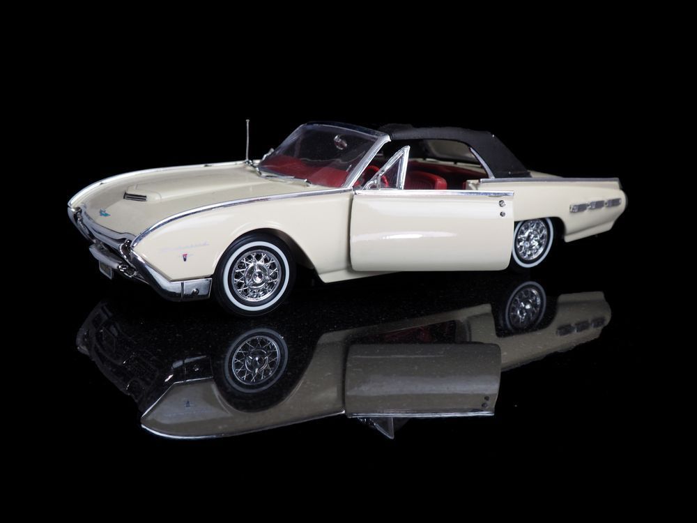 White Thunderbird