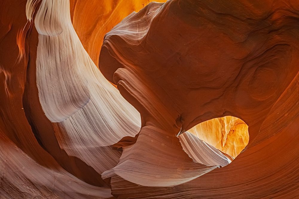 Antelope Window - Captivating Slot Canyon Photography