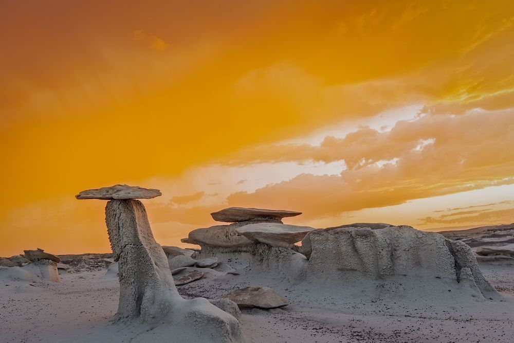Golden Light: Hoodoo Photography from Bisti Badlands