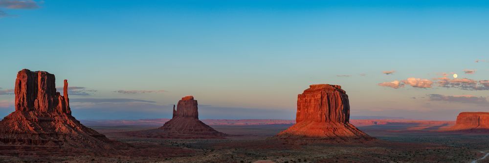 Early Evening Monument Valley Panorama - Serene Landscape Photography