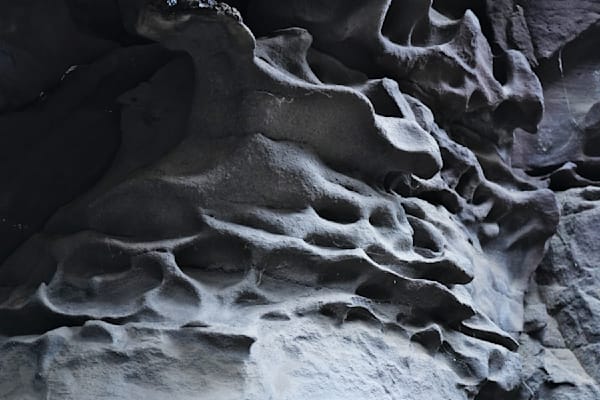 Cavy Rock Wonders At Crack In The Ground Photography Art | InYourBackyard