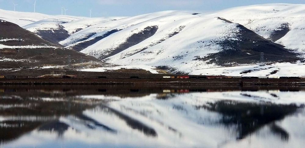 Columbia River At Winter Photography Art | InYourBackyard