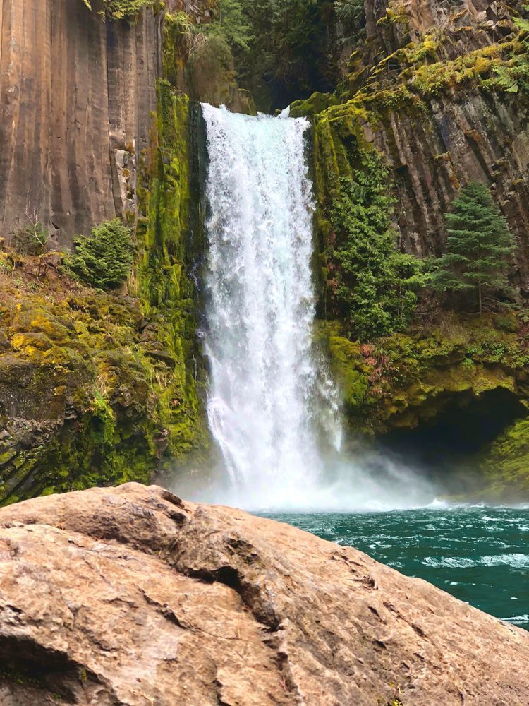 Toketee Falls Close Up Photography Art | InYourBackyard