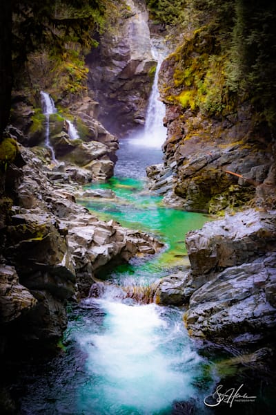 Mamquam Falls in Squamish BC