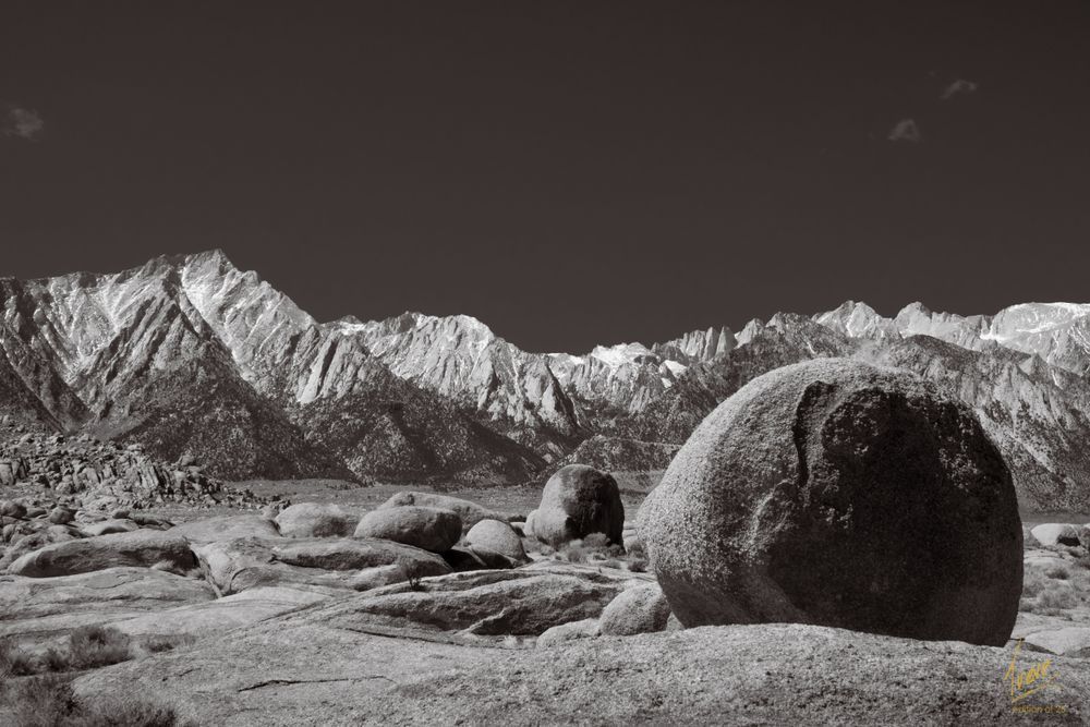 Boulders Alabama Hills