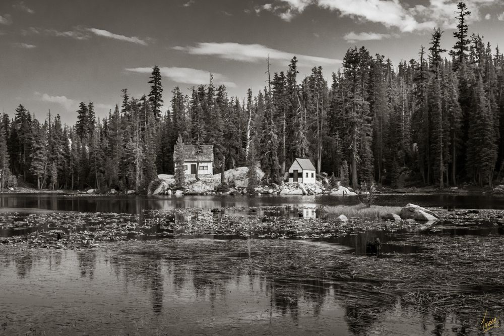 Cabin on Mosquito Lake in the Sierra Nevada Mountains