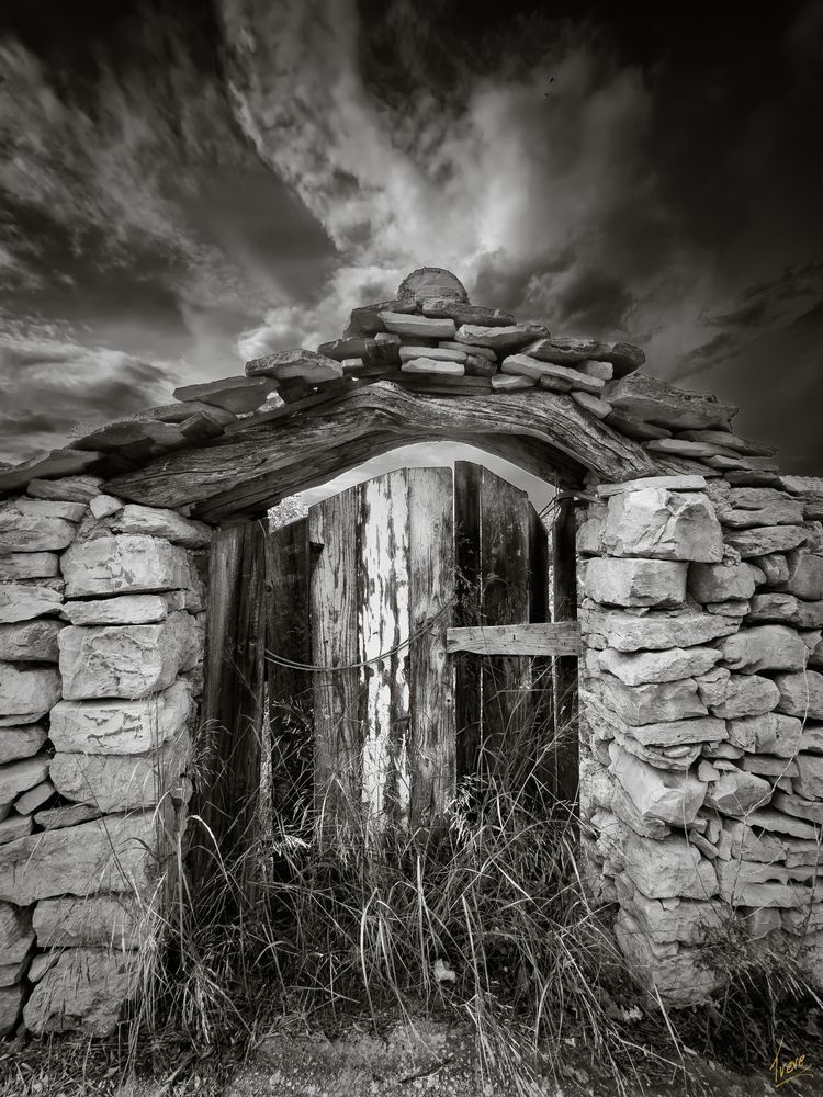 Stone Fence & Gate Photography Art | Treve Johnson Photography, Inc.