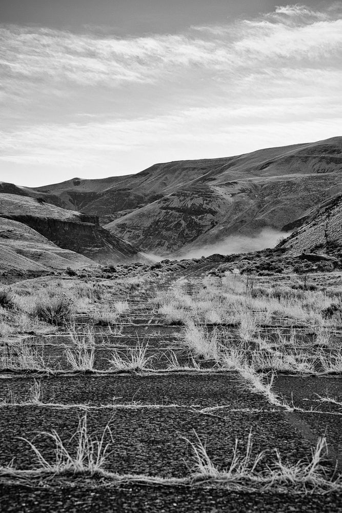 Abandoned US-97, Yakima County, Washington, 2011