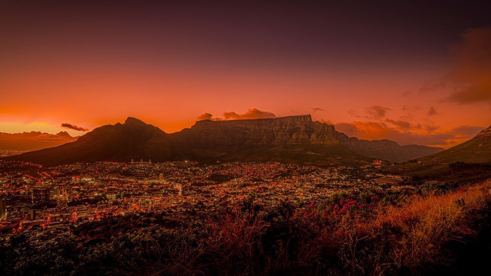 Sunrise over Table Mountain and Cape Town