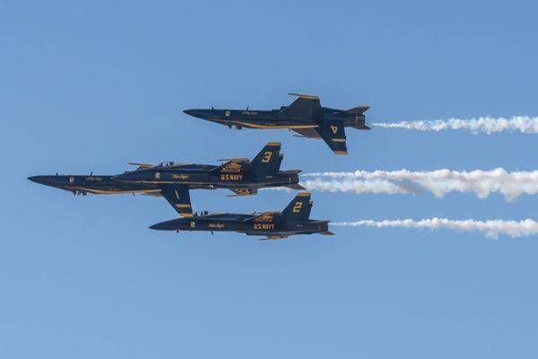 Blue Angels Double Farvel | Luke Days Air Show Print