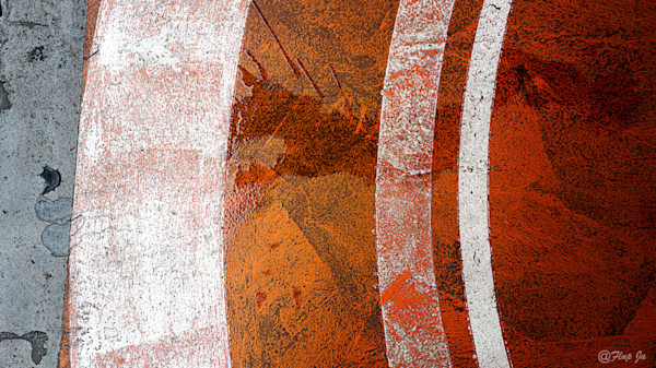 3 White Circles On The Ground Photography Art | Flup Ja