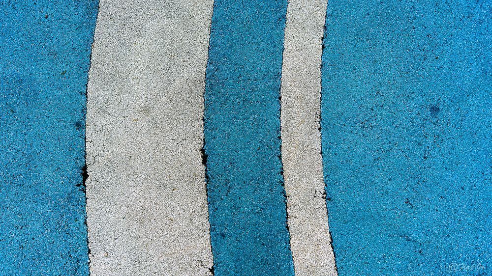 White Curves Blue Ground Photography Art | Flup Ja