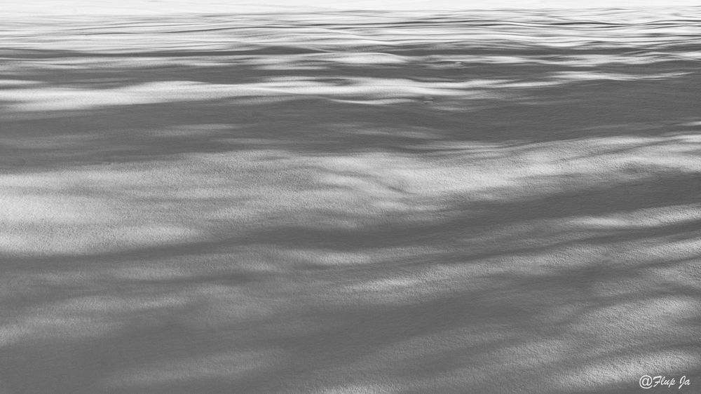 Soft Snowy Waves Photography Art | Flup Ja