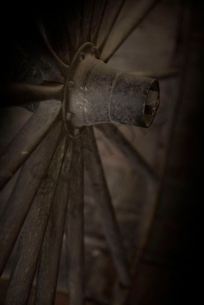 Wagon Wheel 4 Photography Art | RMaging Gallery Associates