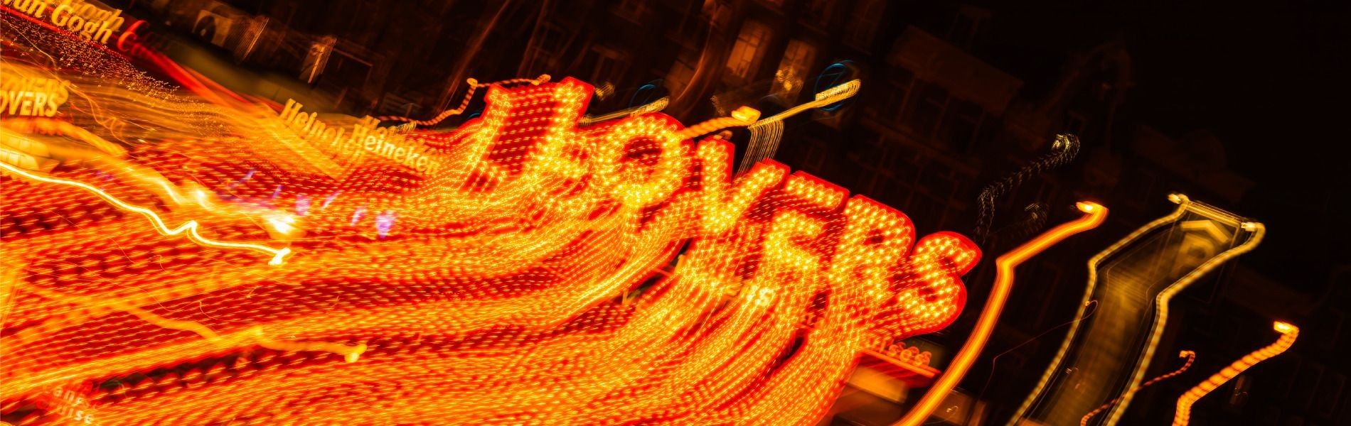 
        <div class='title'>
          Lovers FINAL
        </div>
       