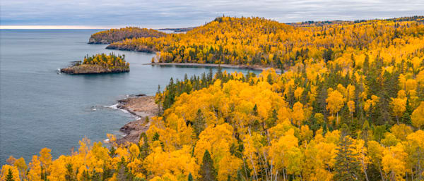 Split Rock Lighthouse State Park In Fall Color Aar058 Pano Art | Blacklock Gallery