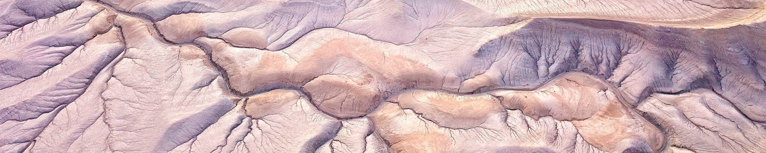 
        <div class='title'>
          Moonscape Canyon Hanksville Utah United States Travel Landscape copy
        </div>
       