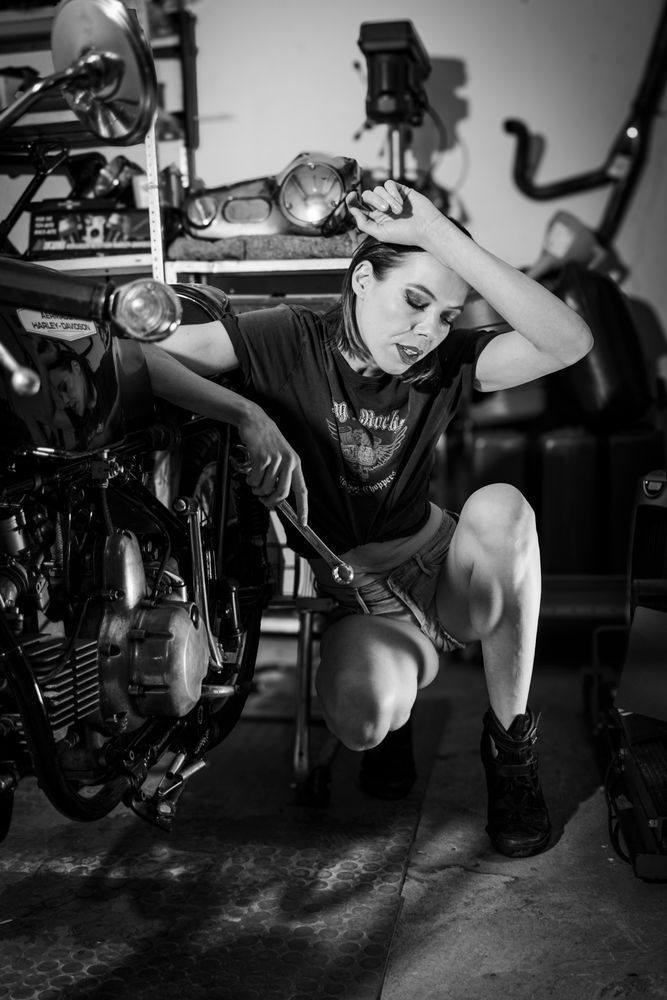Denisa In The Workshop Photography Art | Stefano Viani Photography