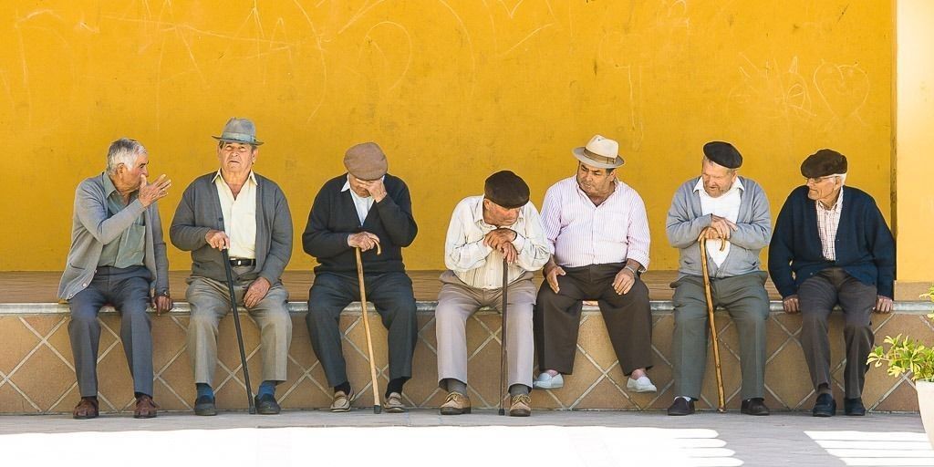 
        <div class='title'>
          Probably most popular photograph in Andalusia
        </div>
       
        <div class='description'>
          LUCKY 7
        </div>
      
