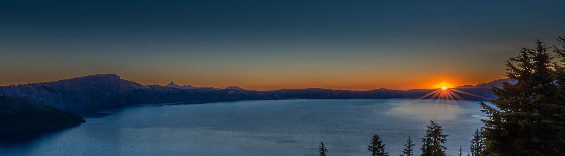 
        <div class='title'>
           Caldera Of Light  Crater Lake Donald Howard
        </div>
       