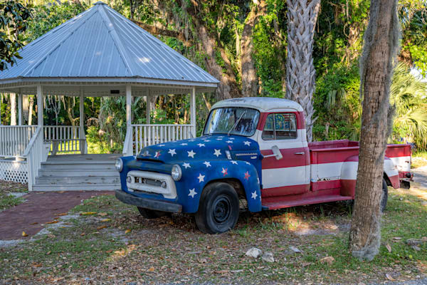 Crystal River Main Street 4 24 2024 5604 Photography Art | kramkranphoto