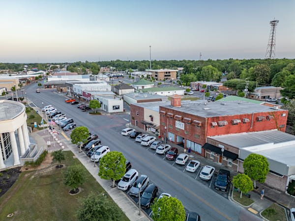 Crestview Main Street 4 28 2024  3 2 Photography Art | kramkranphoto