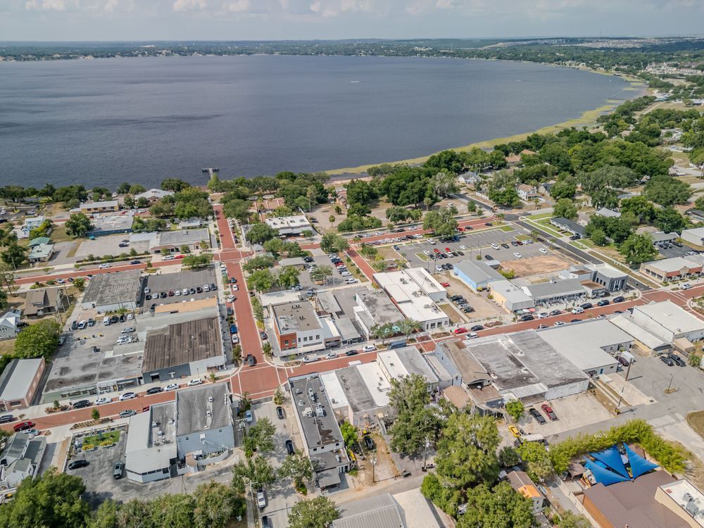 Clermont Main Street 5 28 2024  8 3 Photography Art | kramkranphoto