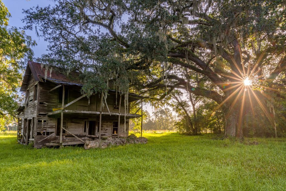 The Sun Still Rises On This Old House Photography Art | kramkranphoto