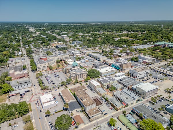 De Land Main Street 4 20 2024  16 Photography Art | kramkranphoto