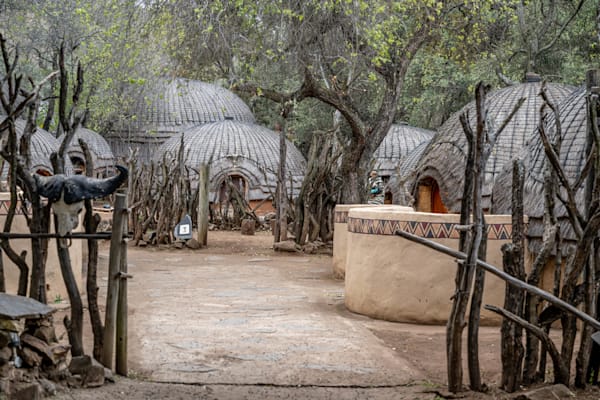 Zulu Village Scene Photography Art | kramkranphoto
