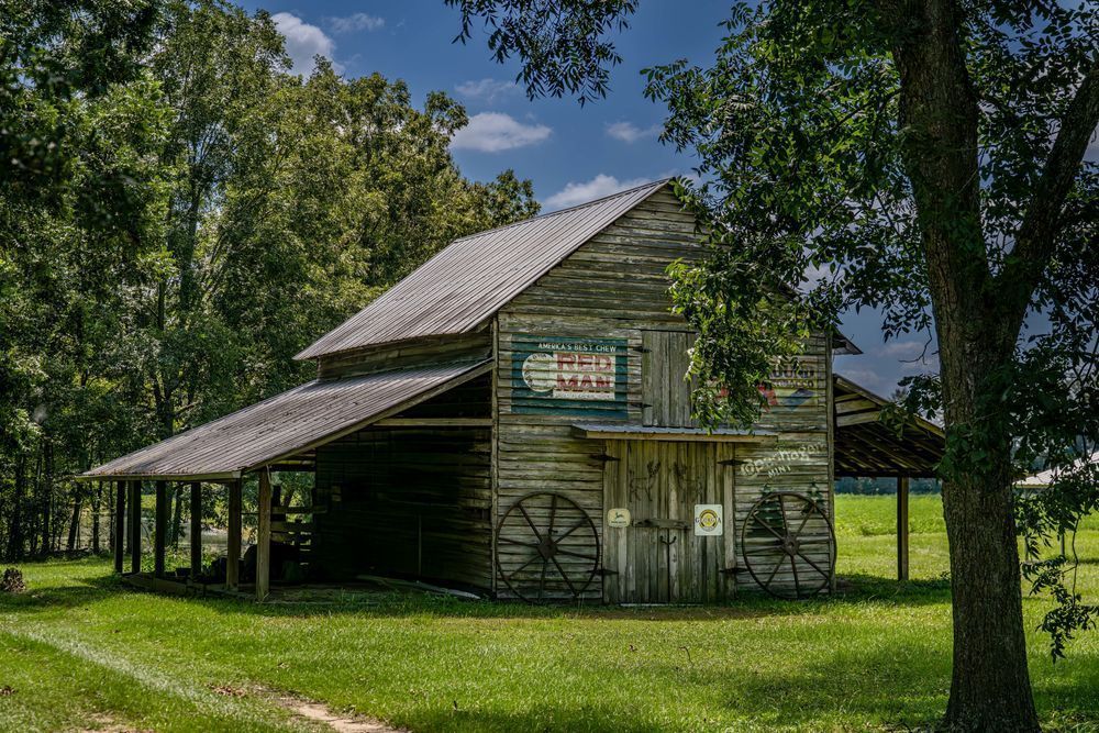 Red Man Barn Photography Art | kramkranphoto