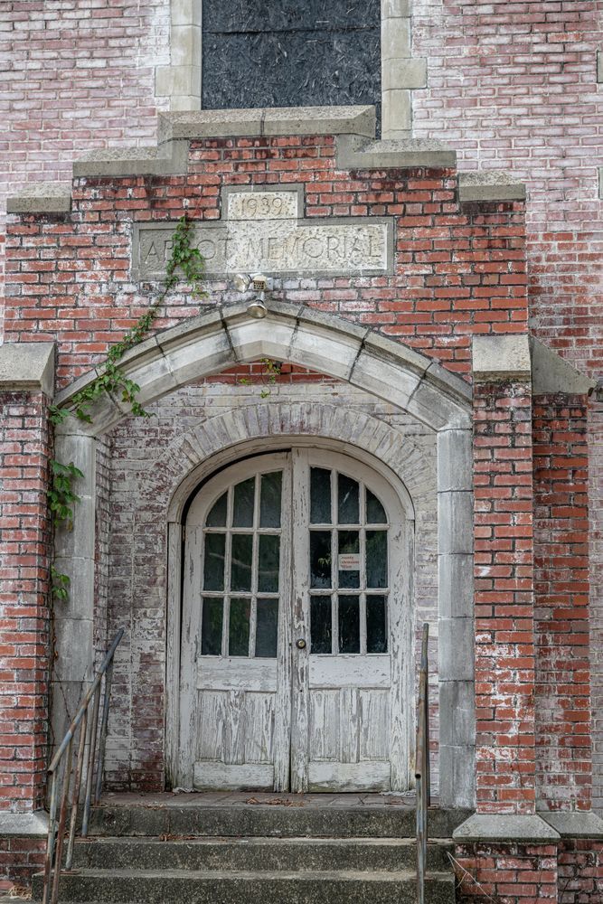 Memorial To The Past Photography Art | kramkranphoto