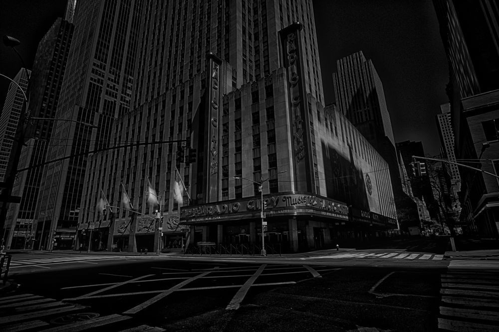 Radio City B&W Photography Art | Picon Gallery