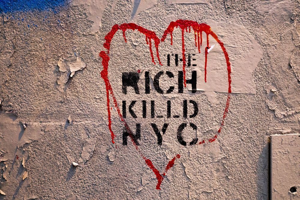 Love Faded – Fine Art Print by Ricardo Picón | City Skin Series
