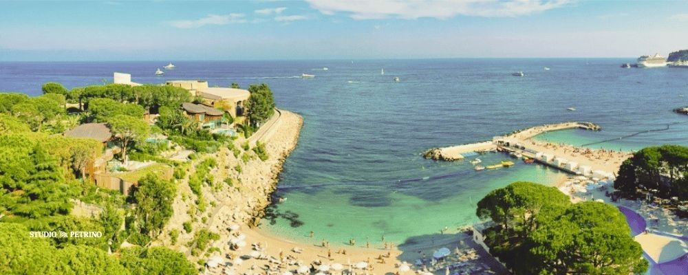 
        <div class='title'>
          📍 Monaco
        </div>
       
        <div class='description'>
          
        </div>
      