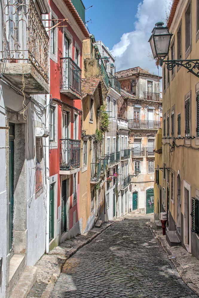 Lisbon Alleyway Photography Art | Sonoma Fine Photography