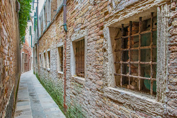 Venice Alleyway Photography Art | Sonoma Fine Photography